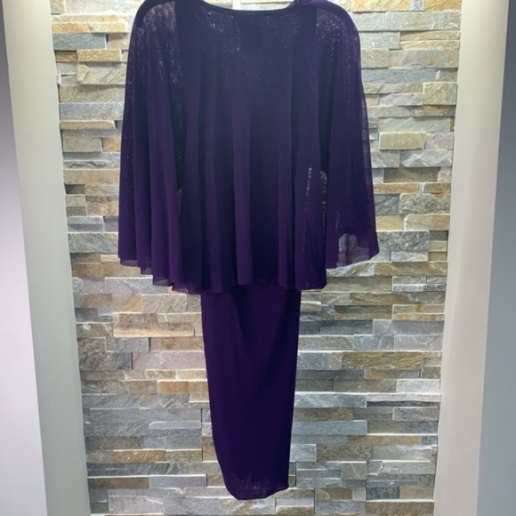 FUZZI V-neck Tulle Body-con Capelet Dress In Viola - Picture 6 of 8